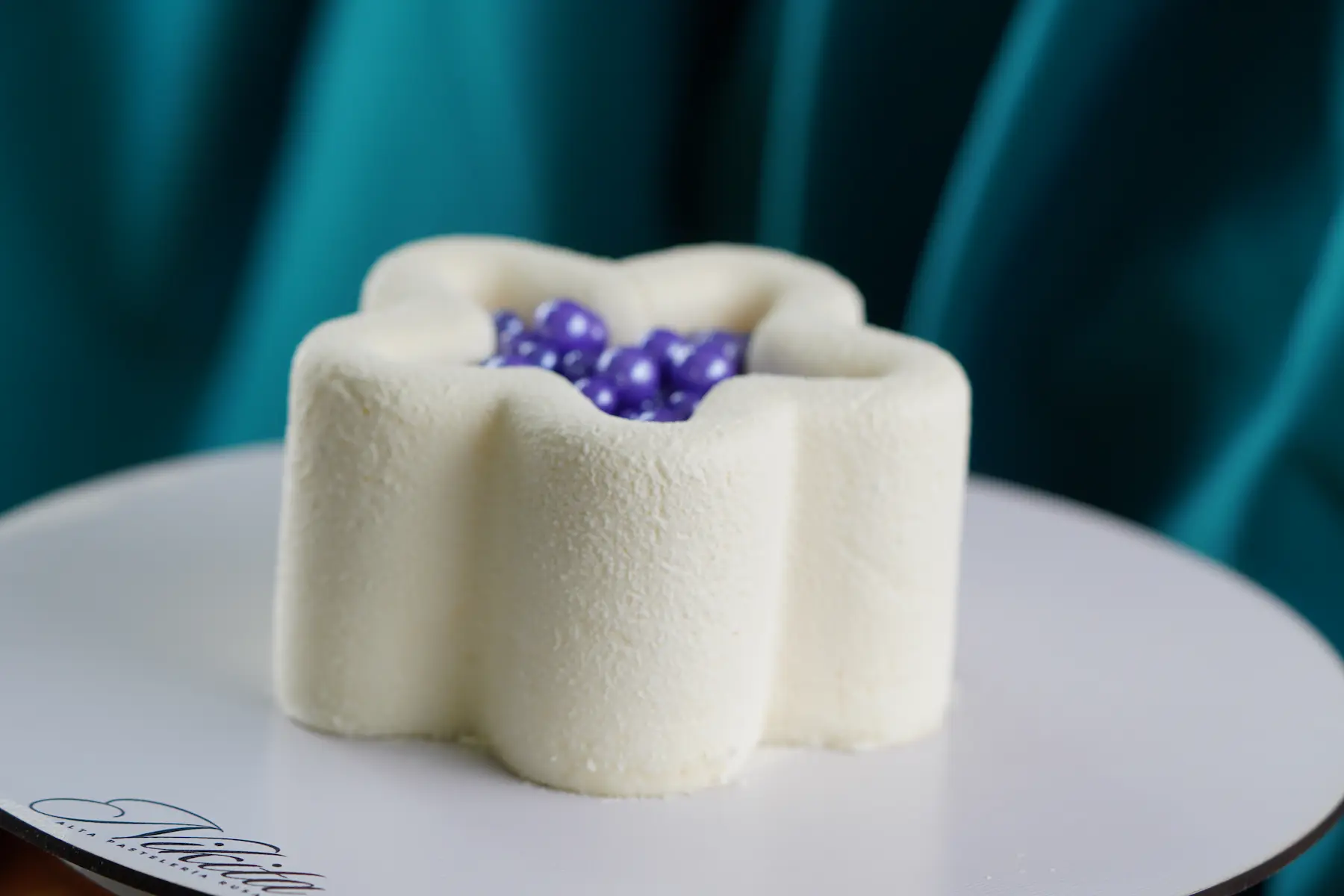 Bento con decoración purpuré sin topper
