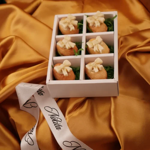 Seis Oreshki de regalo con sinta